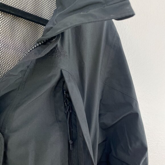 Mountain Equipment Co-Op Womens Petite Medium Gore-Tex Jacket Stowaway Hood - Picture 16 of 16